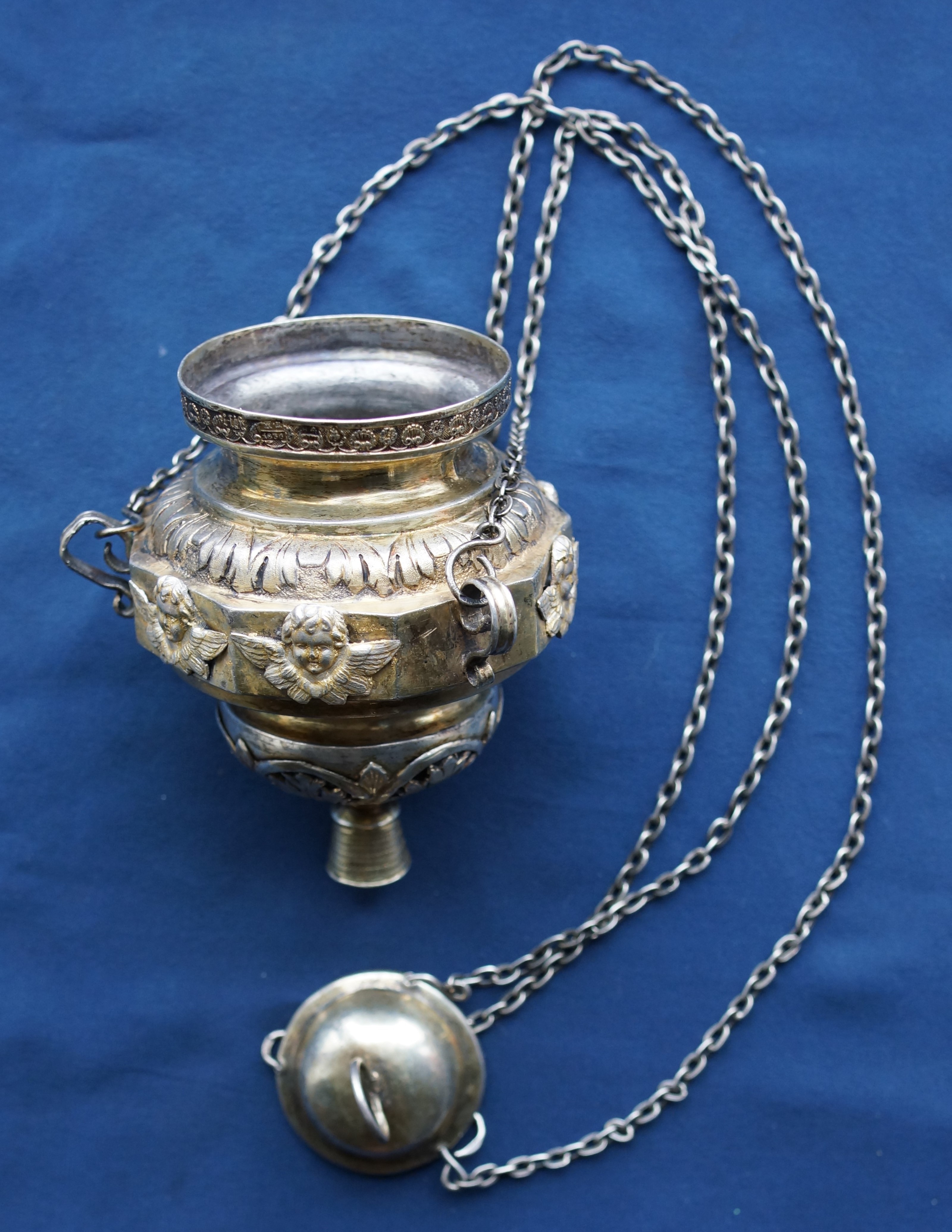 Старинная серебряная лампада в стиле Ампир. Москва,  1836 год.